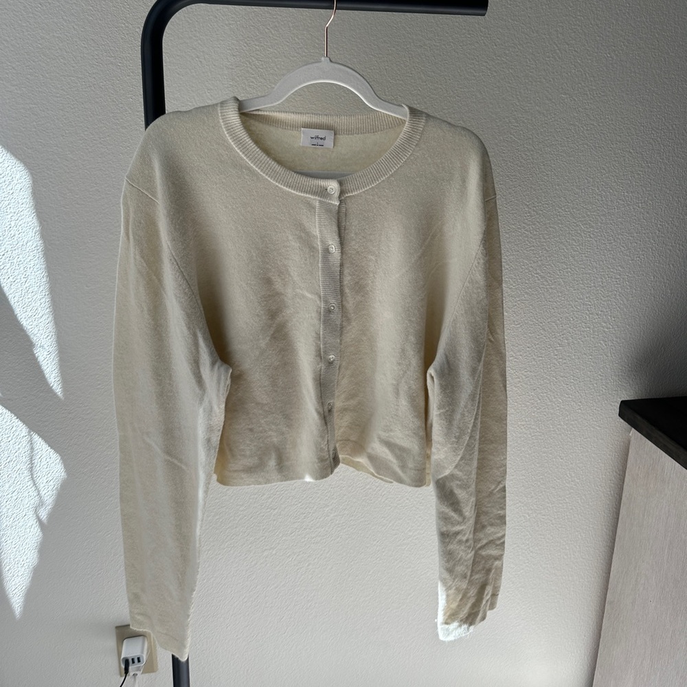 Aritzia Cropped Cream Cardigan